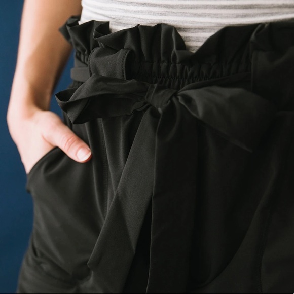 Albion Paperbag Waist Pant - Picture 5 of 7